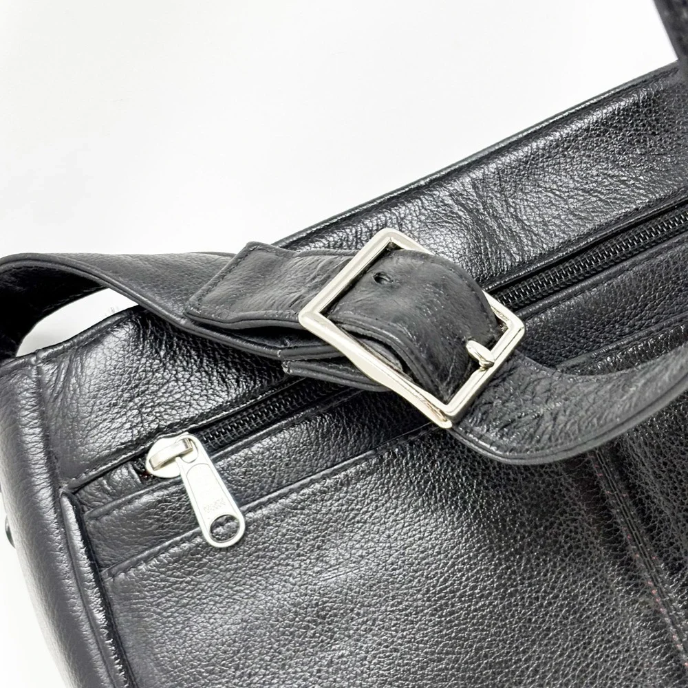 Coronado Leather Black Pebbled Leather Shoulder‎ Bag Silver Hardware Vintage